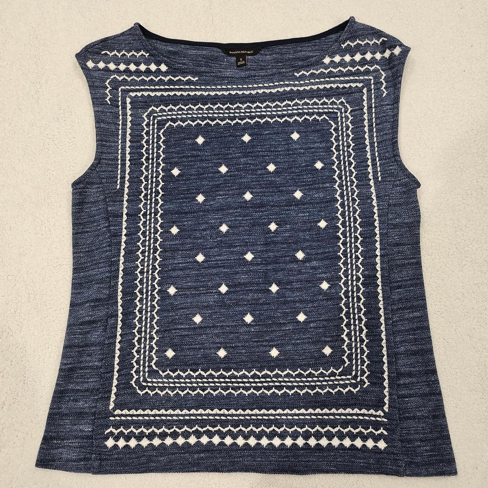 Embroidered Banana Republic navy blue & cream  bandana knitwear top